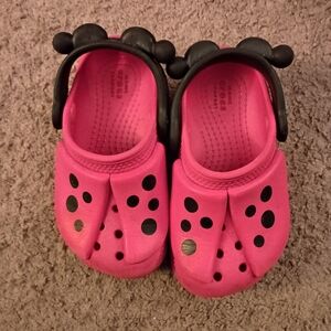 Crocs Classic 'I am Ladybug' Clog Varsity Red Toddler Sandal Size 7 PRE-OWNED